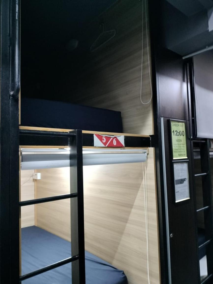 Bricks Backpackers Sleepbox Tanah Rata Exterior foto